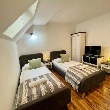 Hotel Dorfel à Košice Extérieur photo