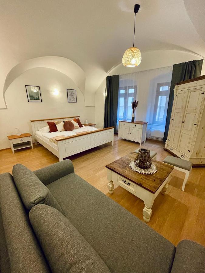 Hotel Dorfel à Košice Extérieur photo