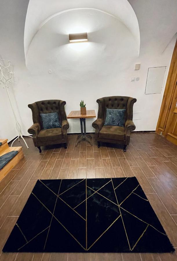 Hotel Dorfel à Košice Extérieur photo